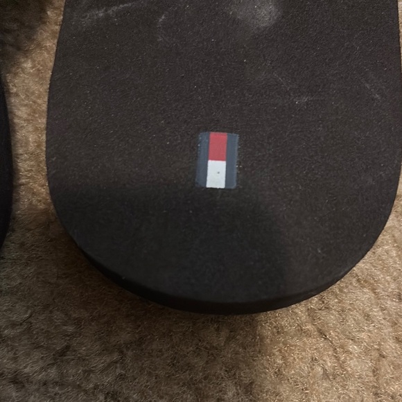 Tommy Hilfiger Black and Green Flip Flops - Picture 3 of 5